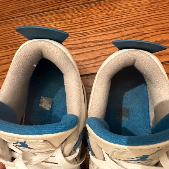 Jordan 4 Retro Military Blue (2012) Size 9 - Picture 9 of 10